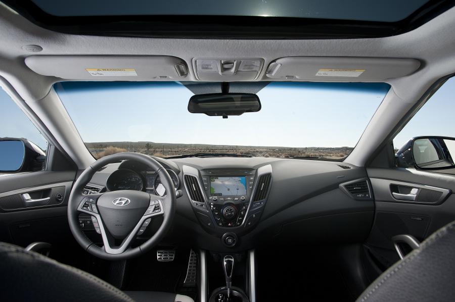  Hyundai Veloster Turbo 2012 года  (фото 8 из 244)